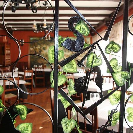 Fuentes de Ebro Hostal Rte. Elena מראה חיצוני תמונה