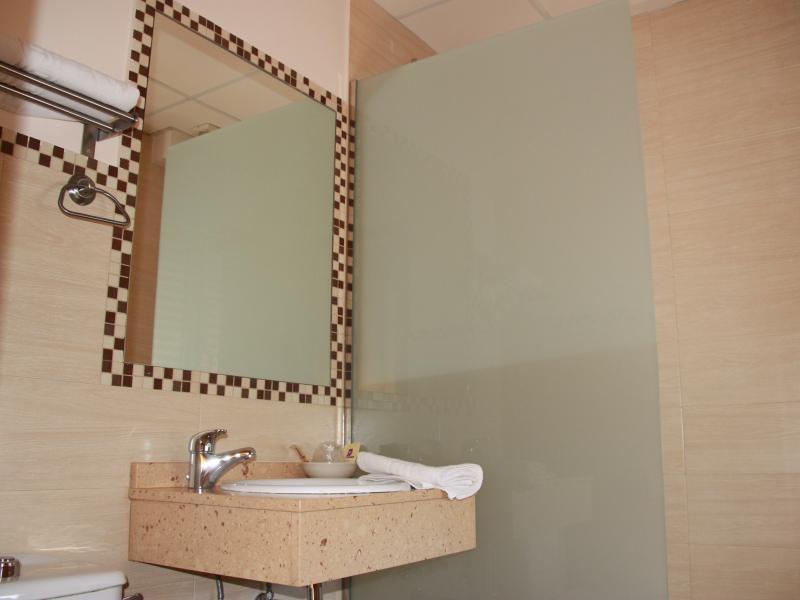 Fuentes de Ebro Hostal Rte. Elena חדר תמונה